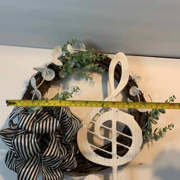 Musical Note Wreath For Your Favorite Teacher /For you Because you Love it New - Picture 4 of 4